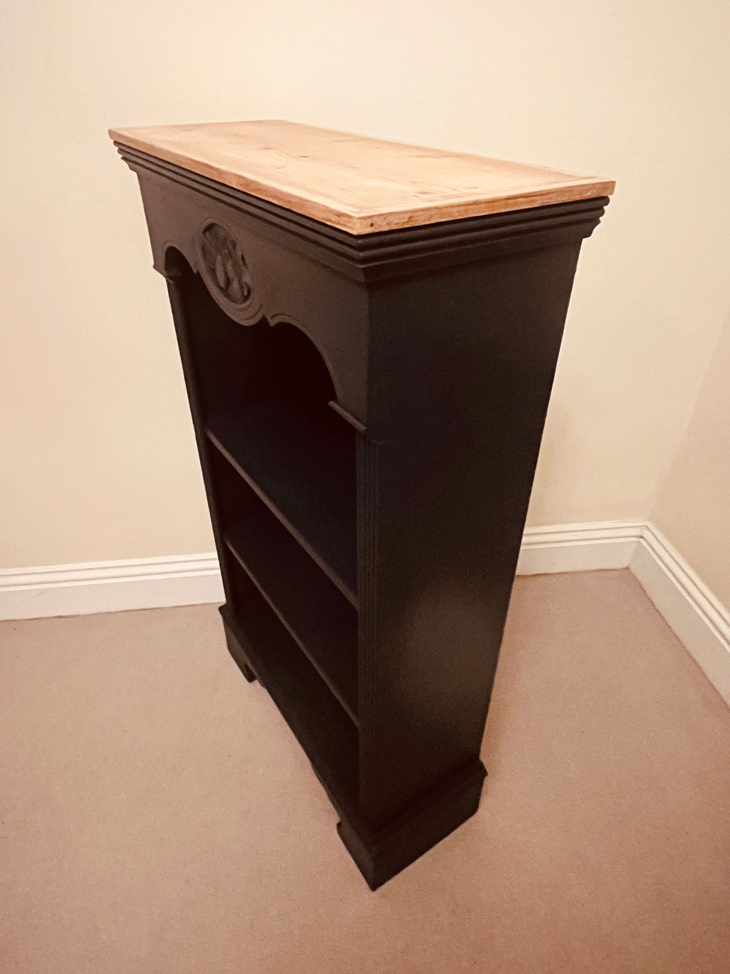 Hand-Painted Regency Style Bookcase – Solid Wood Shelf Unit in Farrow & Ball Railings by The Proudlove Studio