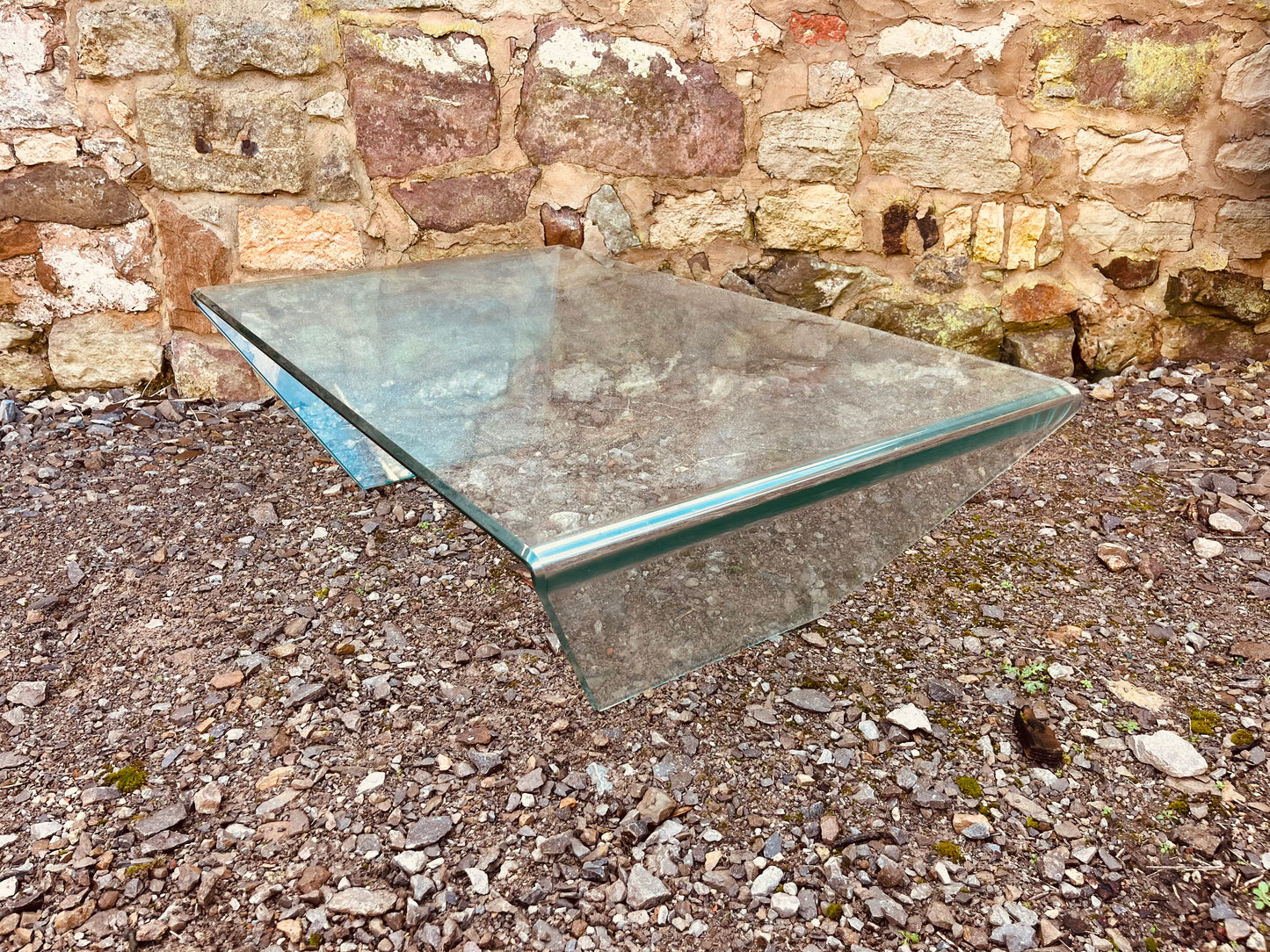 Bent Glass Coffee Table – Large Minimalist Clear Glass Design