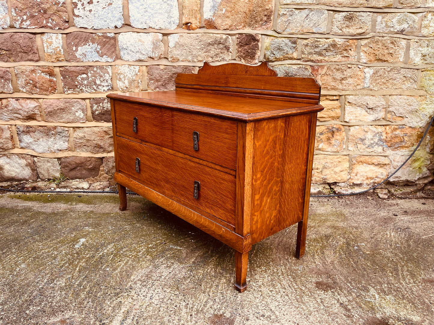 Antique Solid Oak Chest of Drawers with Raised Back | Arts & Crafts, c.1900–1910