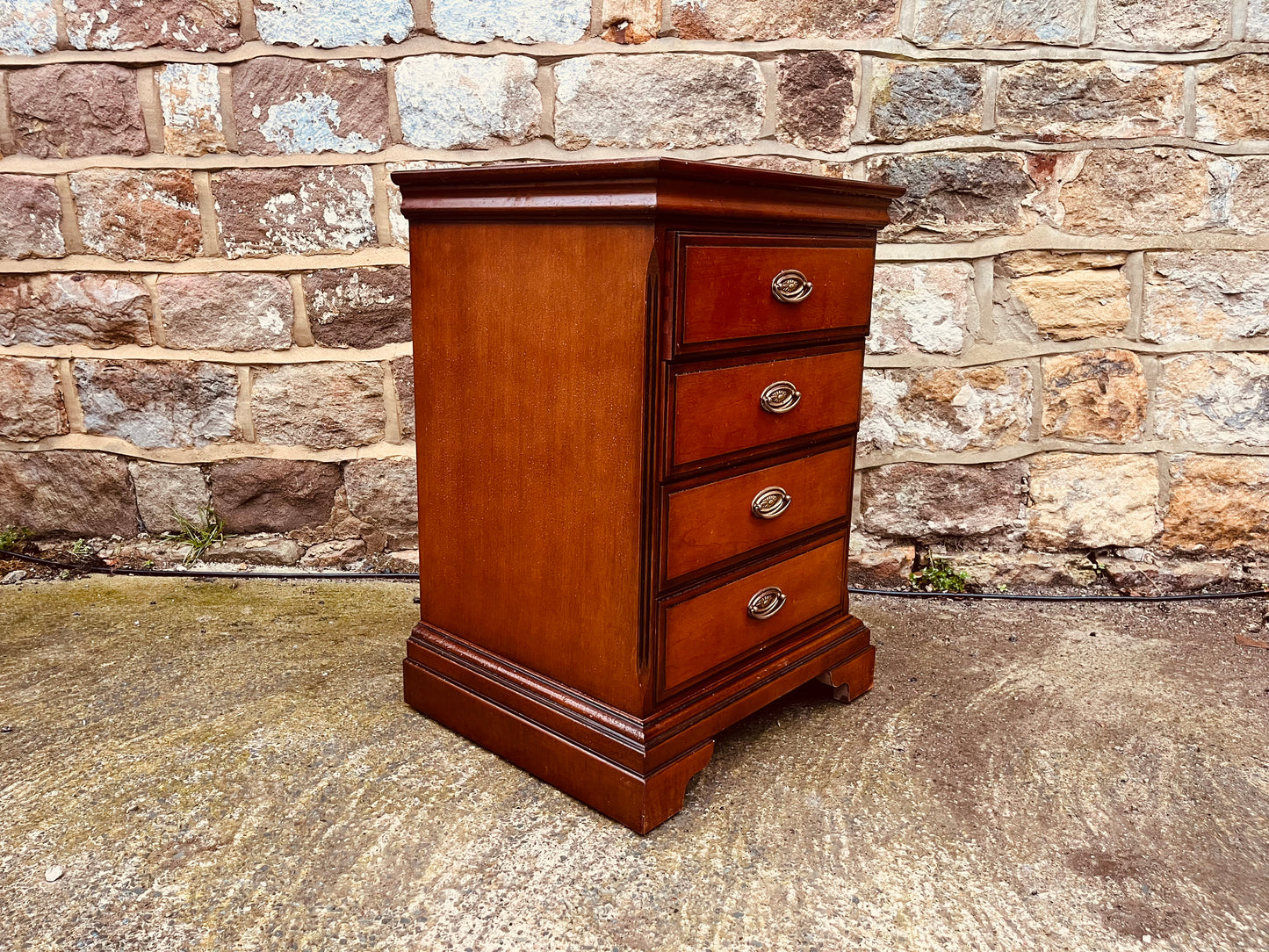 Vintage Solid Wood 4-Drawer Bedside Chest – Rustic Lamp Table Storage