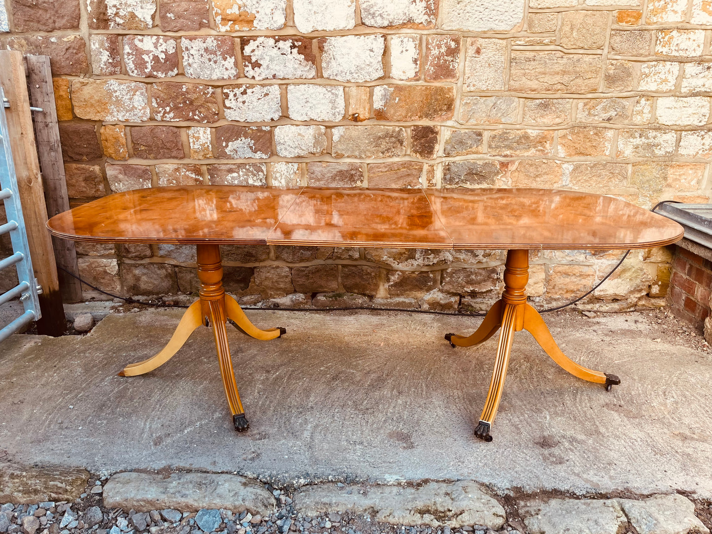 Vintage Twin Pedestal Dining Table – Elegant Mid-Century English Design (Seats 6–8)