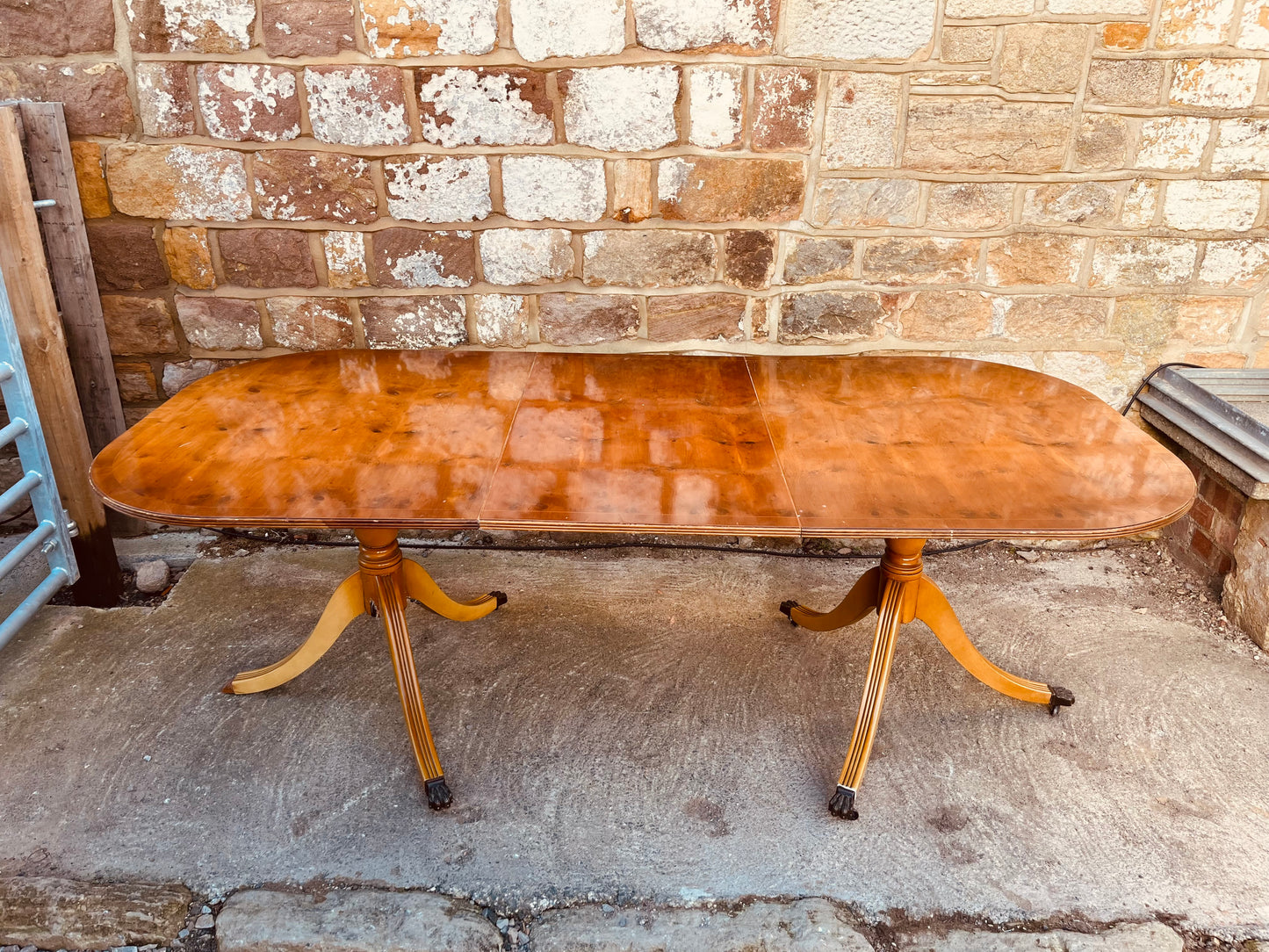 Vintage Twin Pedestal Dining Table – Elegant Mid-Century English Design (Seats 6–8)