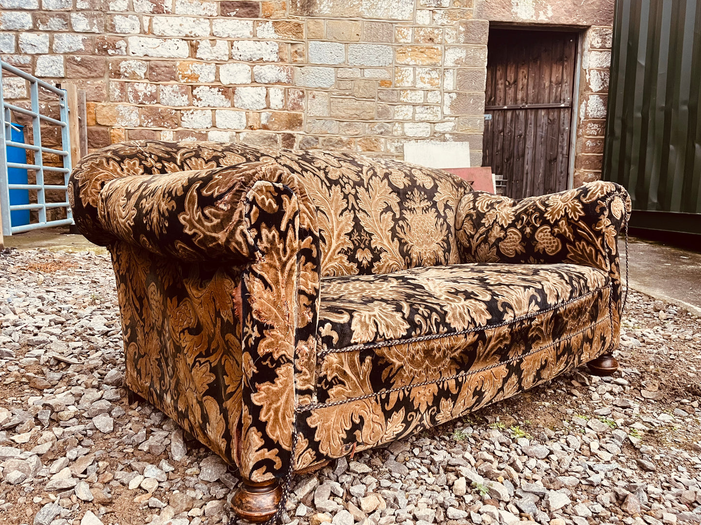 Vintage Sofa & Armchair Set – Velvet Damask Upholstery