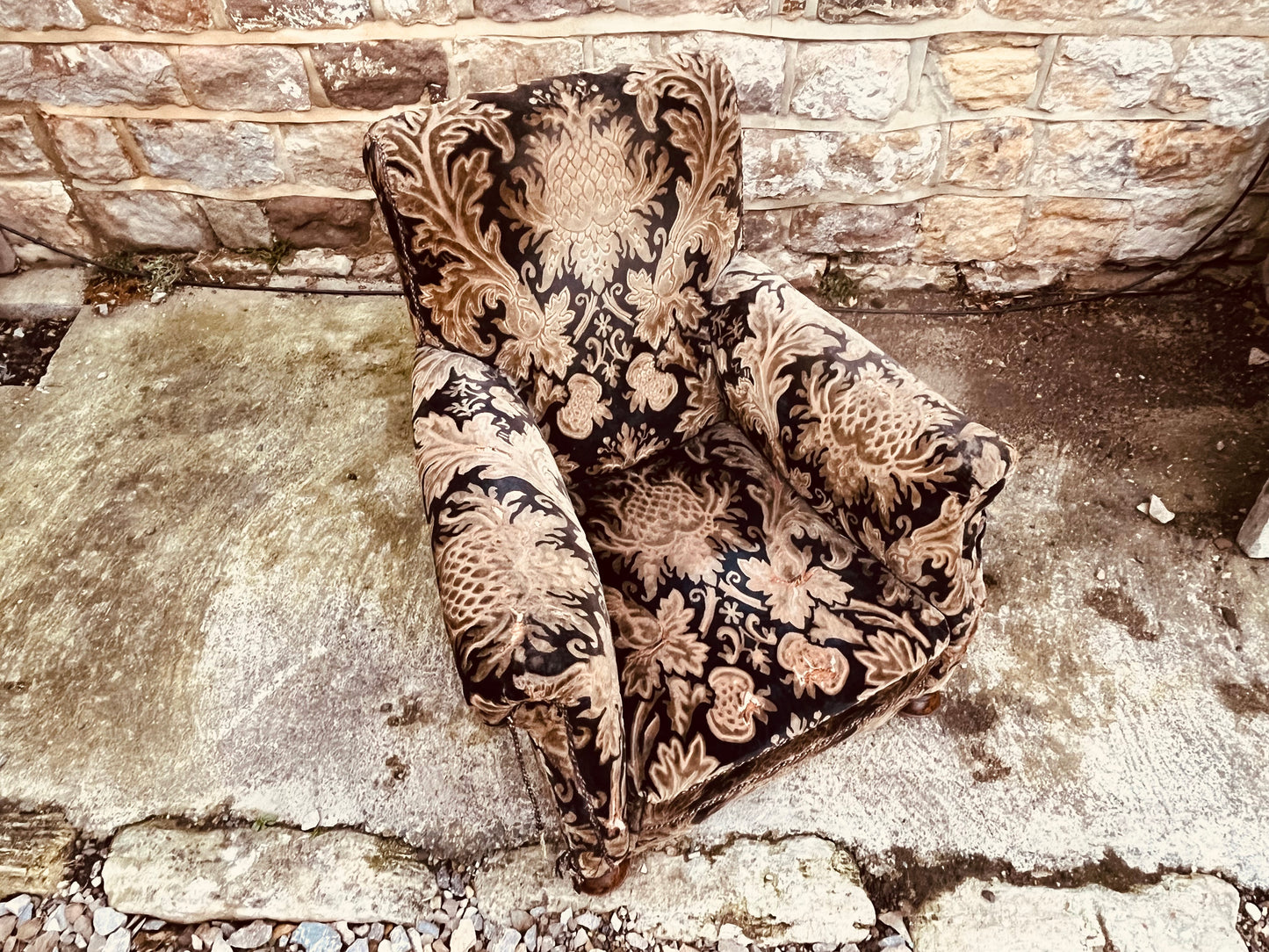 Vintage Sofa & Armchair Set – Velvet Damask Upholstery