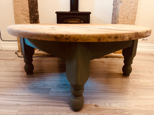Large Rustic Round Coffee Table – Solid Pine with Stripped Wood Top & Rich Green Painted Legs