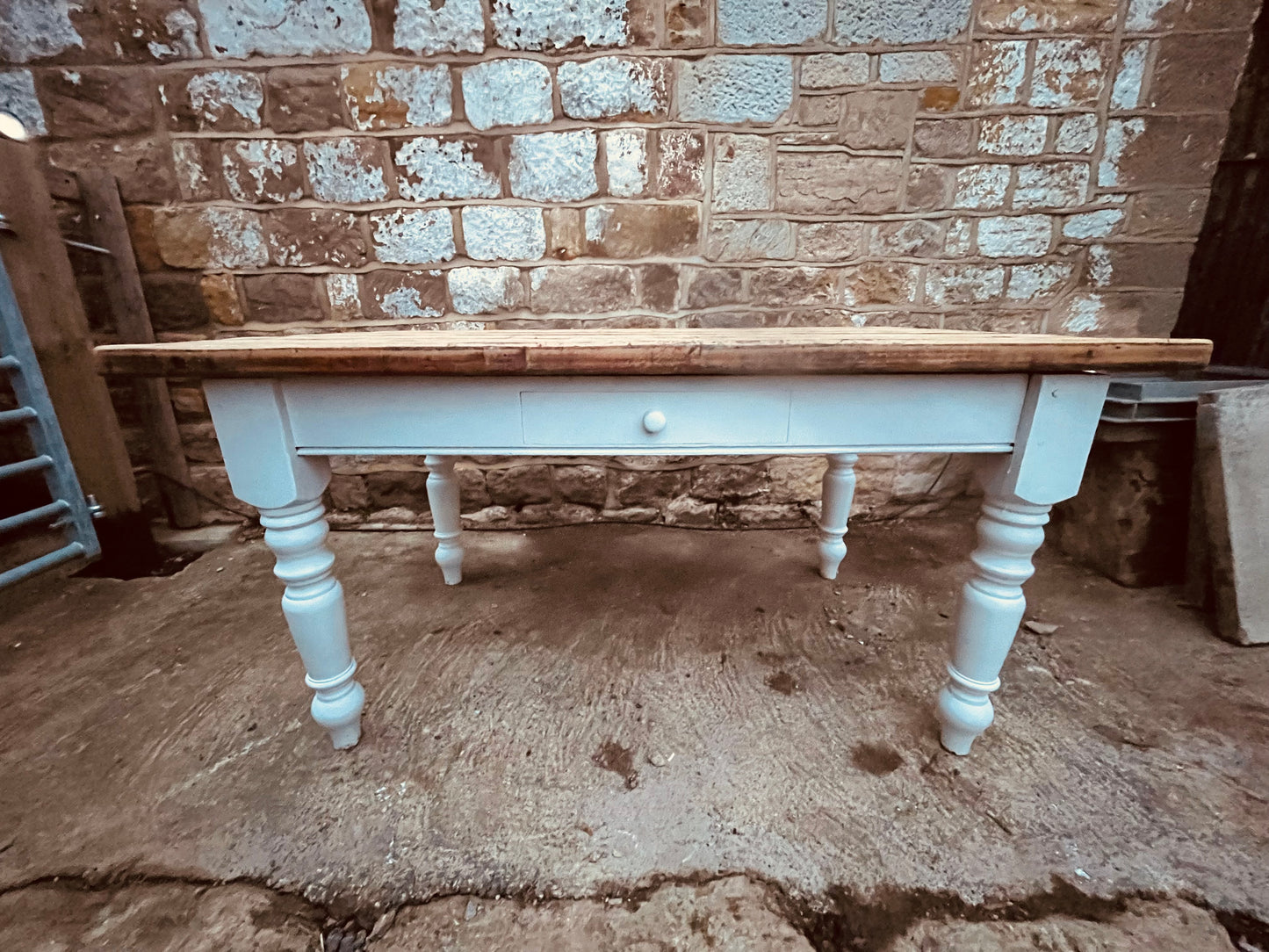 Vintage Farmhouse Dining Table – Rustic Reclaimed Top, White Painted Legs