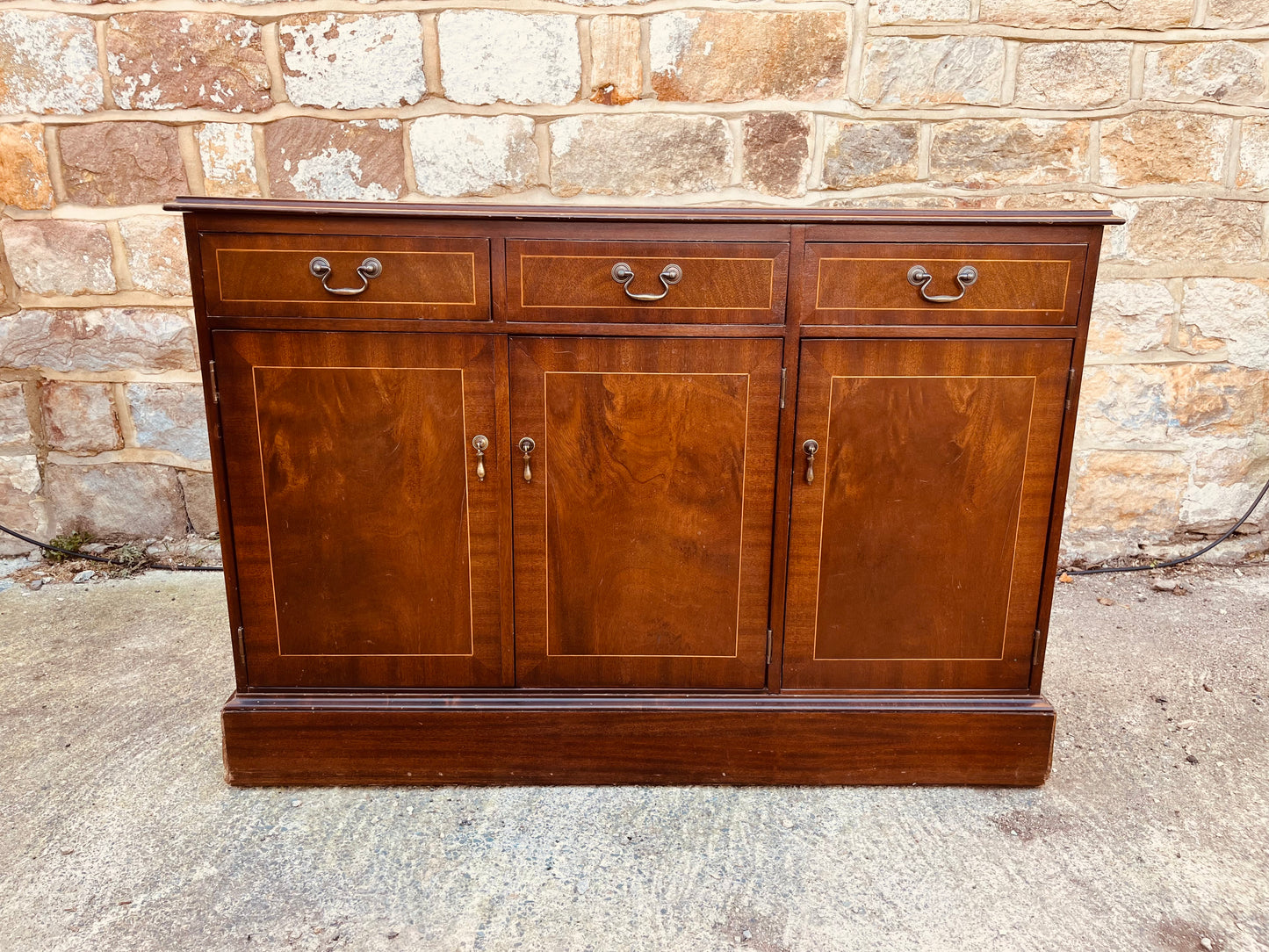Vintage Mahogany Sideboard with Inlaid Detailing – 3 Drawer, 3 Door Cabinet