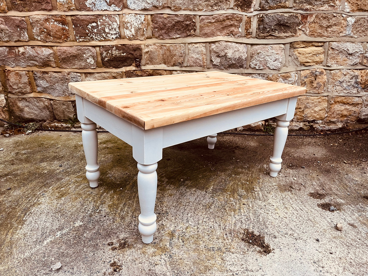 Hand-Crafted Rustic Pine Coffee Table – Painted Turned Legs – Farmhouse Style