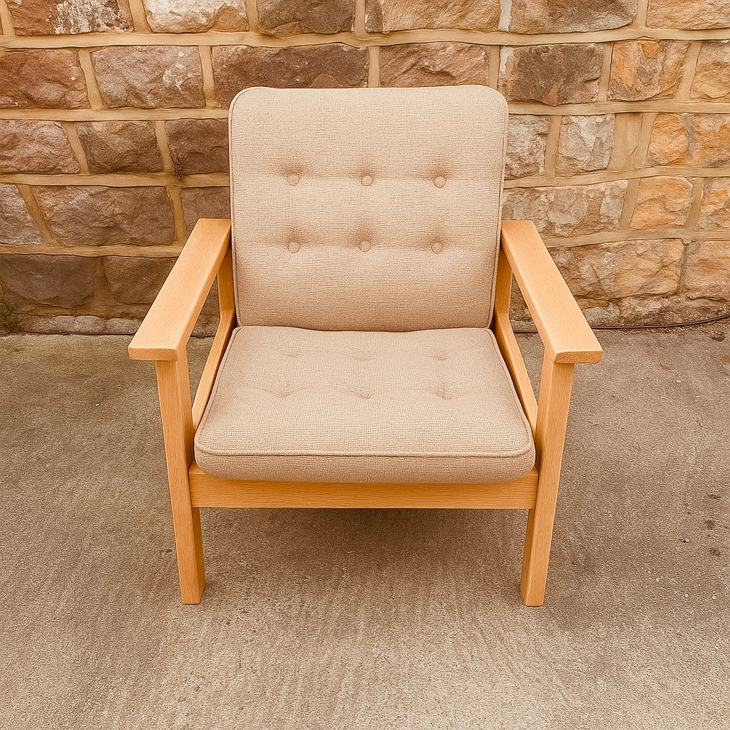 Scandi Solid Oak Armchair – Grey Upholstered Cushions