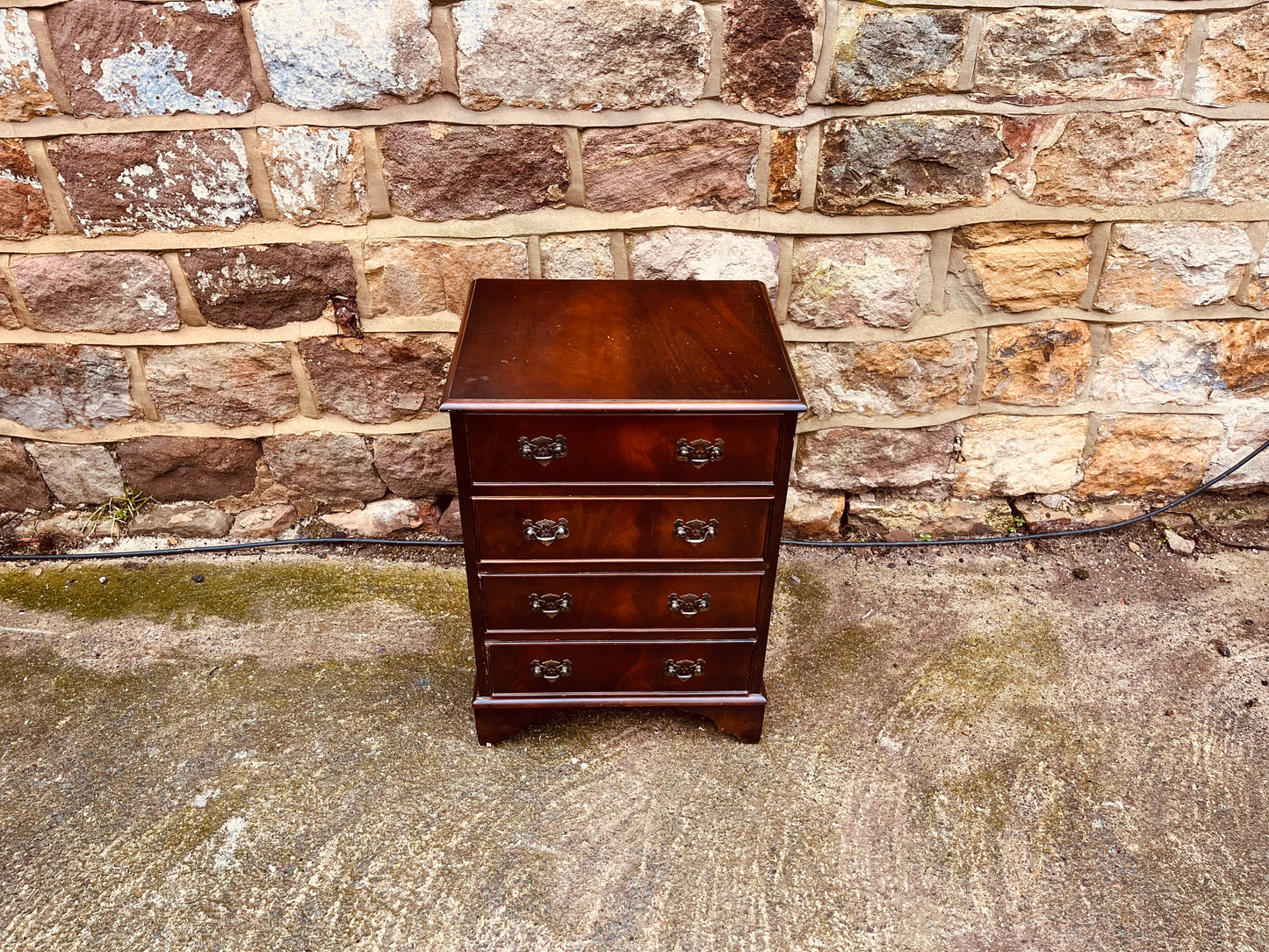 Vintage Mahogany Bedside Chest of Drawers c.1930s–1950s – Georgian Style 4 Drawer Edwardian Revival Chest