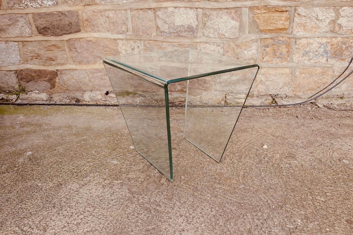 Bent Glass Side Table / Console Table – Minimalist Clear Glass Design