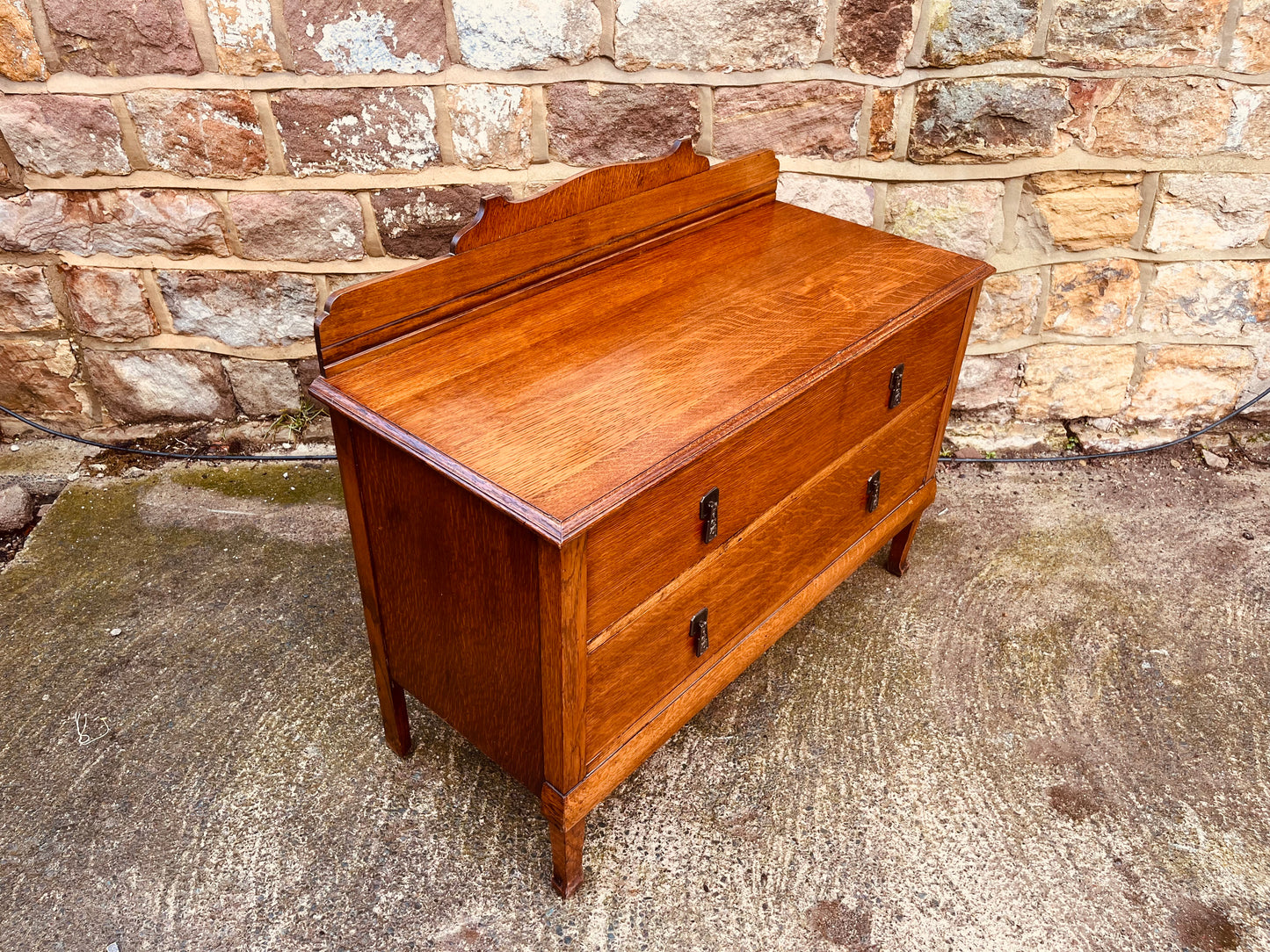 Antique Solid Oak Chest of Drawers with Raised Back | Arts & Crafts, c.1900–1910