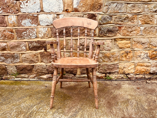 Rustic Wooden Farmhouse Armchair – Spindle Back Vintage Cottage Chair